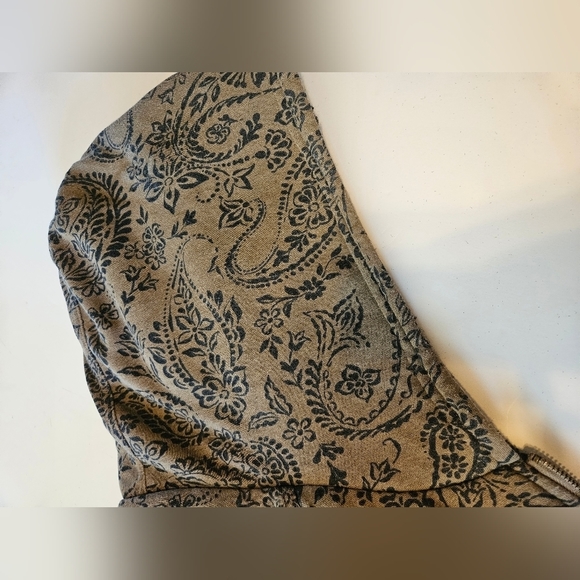 Forever 21 Paisley Print Zip-up Hoodie. size S  Brown and black  sherpa - Picture 12 of 16